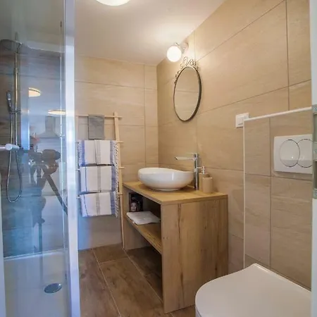 Apartament Kraj Mora *